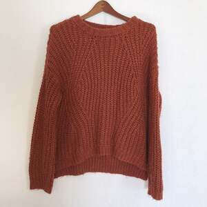 universal thread knit top‎  S